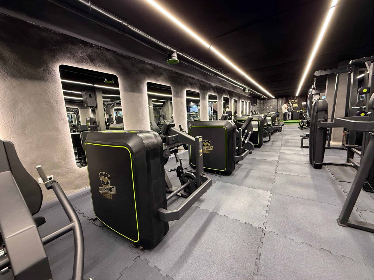 باشگاه زوبین پلاس